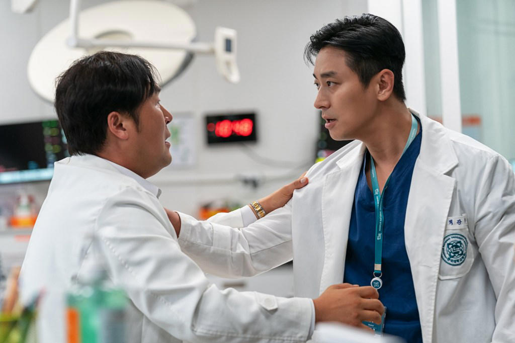 20. The Trauma Code: Heroes on Call: Season 1 - 34,100,000 views 20. The Trauma Code: Heroes on Call: Season 1 - 34,100,000 views, 19. When Life Gives You Tangerines - 34,800,000 views, 18. XO, Kitty: Season 2 - 35,300,000 views, 17. You: Season 5 - 36,500,000 views, 16. American Manhunt: Osama bin Laden - 36,600,000 views, 15. Cassandra - 39,300,000 views, 14. The Four Seasons: Season 1 - 39,400,000 views, 13. Running Point: Season 1 - 41,300,000 views, 12. Squid Game: Season 1 - 42,000,000 views, 11. American Primeval - 46,500,000 views, 10. Ginny & Georgia: Season 3 - 48,100,000 views, 9. The Night Agent: Season 2 - 53,200,000 views, 8. Sirens - 53,300,000 views, 7. Ms Rachel: Season 1 - 53,400,000 views, 6. American Murder: Gabby Petito - 56,100,000 views, 5. Missing You - 58,000,000 views, 4. Zero Day - 61,300,000 views, 3. Squid Game: Season 3 - 71,500,000 views, 2. Squid Game: Season 2 - 117,300,000 views, 1. Adolescence - 144,800,000 views