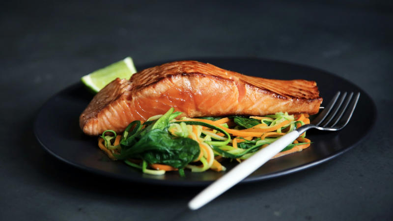 6. Salmon 1. Pancakes, 2. Sweetened Yogurt, 3. Alcohol, 4. Bacon, 5. Fried Foods, 6. Instant Oatmeal, 7. Candy Bars, 8. Processed Snacks, 9. Coffee Creamer, 10. White Bread, 2. Berries, 4. Chia Seeds, 5. Beets, 6. Salmon, 7. Chicken Breast, 8. Beans, 9. Dark Chocolate, 10. Water