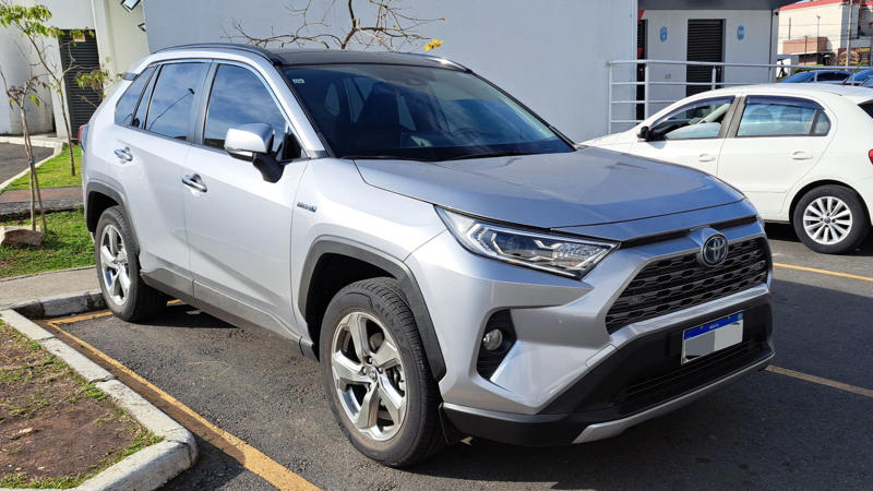 1. Toyota RAV4 1. Toyota RAV4, 3. Chevrolet Trax, 4. Subaru Forester, 5. Mitsubishi Outlander Sport, 6. Toyota Sienna, 7. Hyundai Venue, 8. Chrysler Pacifica, 9. Honda HR-V, 10. Ford Explorer, 11. Volvo XC60, 12. Honda Airwave, 13. Ford Escape, 14. Volkswagen Tiguan, 15. Nissan Rogue, 16. Jeep Grand Cherokee, 17. Dodge Durango, 18. GMC Terrain, 19. Chevrolet Spark, 20. Ford Transit Connect Wagon