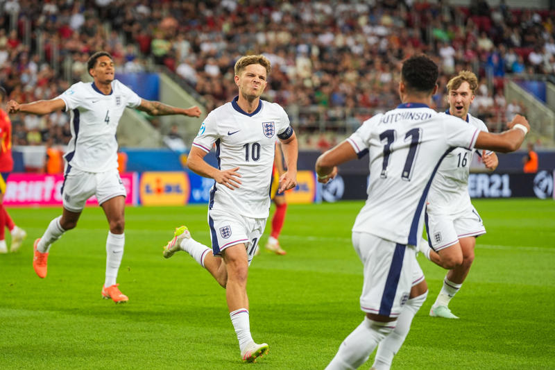 Latest transfer news headlines, Isak 'wants' Liverpool move, Tottenham, Simons interest, Man City rival Newcastle for Trafford, DONE DEAL!, Wissa is keen to leave Brentford, Madueke tipped for Arsenal left wing as key Martinelli difference revealed, DONE DEAL: Sels extends Forest stay, Leverkusen hope to hold on to Xhaka, City name preferred goalkeeper replacement, Maddison back in training but Kulusevski remains absent, Madueke to miss preseason tour, Jackson expected to stay at Chelsea, Ademola Lookman eyes Inter switch, Isak open to Saudi switch, Frank says risk of sack drove his desire to join Spurs, Madueke confirms Chelsea departure, DONE DEAL: Danilo completes Botafogo switch, Cunha set for his debut?, Instagram transfer hints..., Everton name City starlet atop transfer shortlist, Mbeumo set for weekend medical, Liverpool confirm permanent transfer, Chelsea unveil new scholarship class, Arsenal to seal Wright transfer, Morgan Gibbs-White 'sets deadline' for Tottenham transfer, Liverpool near Ekitike agreement, Man Utd agree Mbeumo deal, Snoop Dogg to Swansea, Liverpool hold Rodrygo talks, Elanga shirt number, Liverpool confirm signing, Gyokeres 'furious', West Ham agree deal, Liverpool get Ekitike boost, Antony exit latest, Tottenham exit, DONE DEAL, Man Utd could miss out on Mbeumo, Hugo Ekitike transfer request, Arsenal win race for Wright, Osimhen latest, Gyokeres message, Man City snap up Nypan, Man Utd submit third Mbeumo bid, AC Milan target Hojlund, DONE DEAL, DONE DEAL: Man City confirm Sverre Nypan, West Ham Walker-Peters talks confirmed, West Ham enquire for Grealish, West Ham in talks with Walker-Peters, Man Utd expect Mbeumo bid to be accepted, Mbeumo to Man Utd latest, Man Utd submit £70m third Mbeumo bid, Luton set to land Spurs keeper, Who is Olivia Smith? Arsenal's world-record signing, Jovic in line for La Liga return, Napoli after Milinkovic-Savic, PSV sign Plea, ICYMI: Koroma joins Orient, Newcastle Wissa interest throws Mbeumo to Man Utd in doubt, Juve pushing for Sancho, Inter after Lookman, Charlton land Apter, Newcastle interested in Wissa, Liverpool launch Ekitike bid, Inside Milambo to Brentford, Bayern make second Woltemade bid, Newcastle leave Ekitike talks, Smith joins Arsenal in world record move, Isak 'ready' for Liverpool move, Bournemouth hold firm on Zabarnyi, King pens new Fulham deal, Irankunda completes Watford medical, Staniforth pens new Villa deal, Leeds reach Stach agreement, Arias set for Wolves medical, Chelsea make Rogers 'top target', Liverpool advance on Ekitike, West Ham register Tavernier interest, Juve hold Rashford interest, Roma bid for Rios, Sunderland eyeing midfielders, Garnacho's Premier League preference, Sunderland ready Mundle contract, Man Utd set Antony price tag, Liverpool in pole for Rodrygo, Real consider Vinicius sale, Liverpool make Ekitike approach, Man Utd eye stunning swap