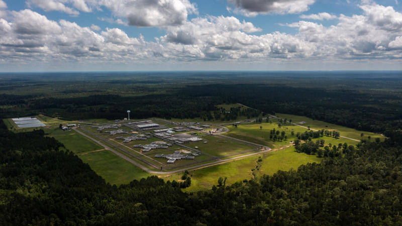 Deportation hub far from the border, Louisiana's rural communities offered advantages for ICE, Remote ICE detention has consequences for the detained, Exponential expansion of ICE detention