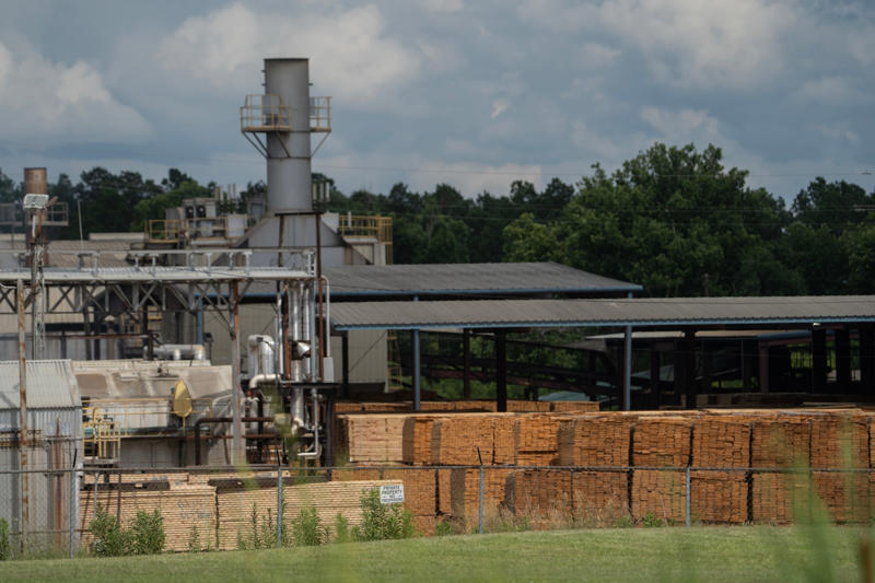 Deportation hub far from the border, Louisiana's rural communities offered advantages for ICE, Remote ICE detention has consequences for the detained, Exponential expansion of ICE detention