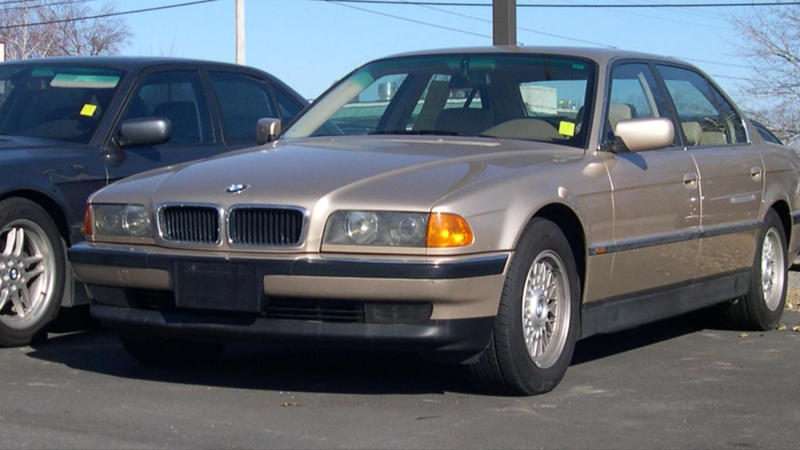 BMW 7 Series (E65, 2001) These Cars Set Trends, Records & Revolutionized Their Industry, Chrysler Airflow (1934), Tucker 48 (1948), Citroën DS (1955), Alfa Romeo Giulia (1962), Jensen FF (1966), NSU Ro80 (1967), Range Rover (1970), Citroën SM (1973), DeLorean DMC-12 (1981), Buick Riviera With Graphic Control Center (1986), Nissan BE-1 (1987), Mazda Eunos Cosmo (1989), Honda NSX (1990), GM EV1 (1992 Concept/1996 Production), Renault Scenic (1996), Audi A2 (1999), BMW 7 Series (E65, 2001), Toyota Prius (2003, Second Generation), Tesla Roadster (2008), BMW i3 (2014)