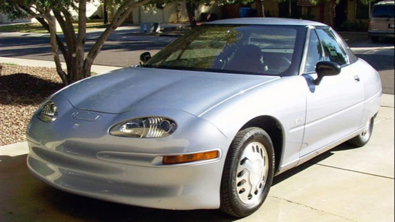 GM EV1 (1992 Concept/1996 Production) These Cars Set Trends, Records & Revolutionized Their Industry, Chrysler Airflow (1934), Tucker 48 (1948), Citroën DS (1955), Alfa Romeo Giulia (1962), Jensen FF (1966), NSU Ro80 (1967), Range Rover (1970), Citroën SM (1973), DeLorean DMC-12 (1981), Buick Riviera With Graphic Control Center (1986), Nissan BE-1 (1987), Mazda Eunos Cosmo (1989), Honda NSX (1990), GM EV1 (1992 Concept/1996 Production), Renault Scenic (1996), Audi A2 (1999), BMW 7 Series (E65, 2001), Toyota Prius (2003, Second Generation), Tesla Roadster (2008), BMW i3 (2014)