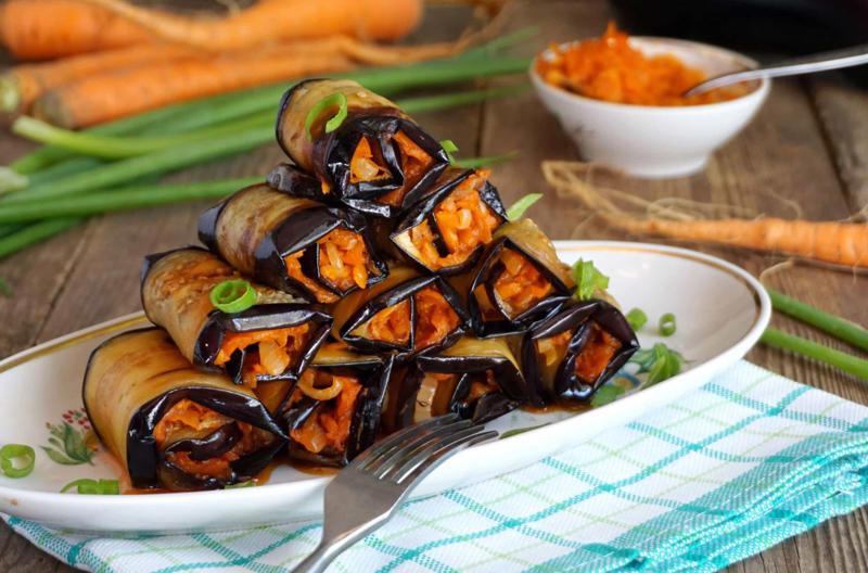Rolls Appetizer, Ratatouille, Caponata, Fritters, Thai green curry