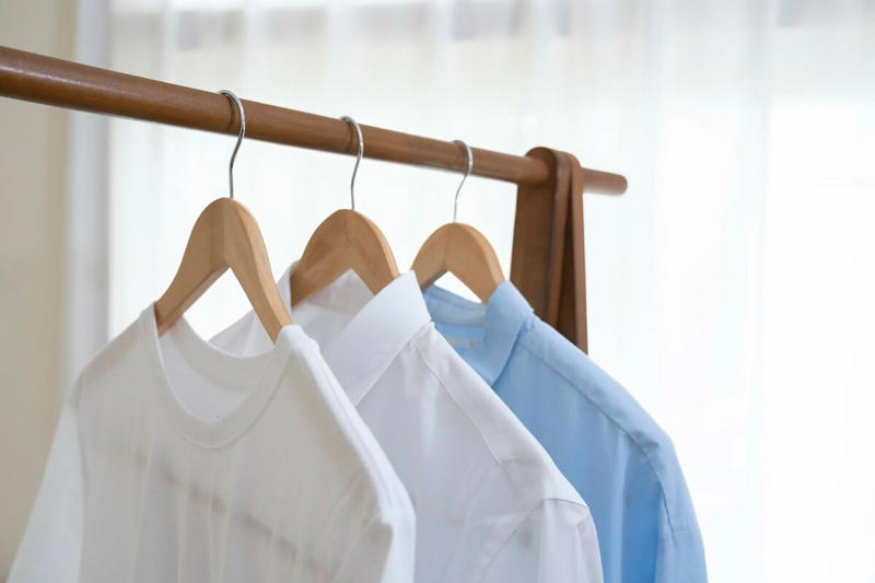 1：いつも同じ服を着ていると思われてもなんの問題もない, 2：本当に好きな服は毎日着ても飽きない, 3：好きな服の形を知ることが重要, 4：服が多いから60点の服ばかり着てしまう