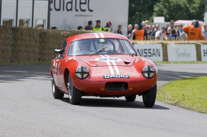 5. Lotus Elite 1. Triumph Stag, 2. Tatra V570/T77-T97, 3. Hillman Imp, 4. Porsche 911 (996), 5. Lotus Elite, 6. Ford Edsel, 7. Lancia Beta Coupé, 8. MGA Twin Cam, 9. Volkswagen Golf VR6, 10. Triumph TR7, 11. De Lorean DMC-12, 12. Subaru SVX, 13. Porsche 924, 14. Sinclair C5, 15. NSU Ro80, 16. Aston Martin Lagonda, 17. BMW 507, 18. Daimler SP250, 19. Pontiac Fiero, 20. Mazda RX-8
