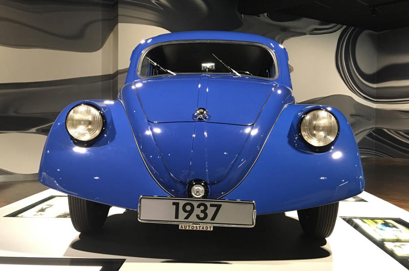 Autostadt, Porsche 911, Benz Velo Convertible, Messerschmitt/FMR KR200, Volkswagen Type 2 Transporter (1950), Volkswagen Beetle (2003), Volkswagen Beetle (1938), Volkswagen 411 LE (1970), Volkswagen 1500 (1961), Formula Super Vee, Volkswagen Scirocco Group 2, Ford Model T, Borgward Isabella (1955), Mini (1956), EMPI Imp dune buggy (1968), Volkswagen Golf Cabriolet (1980), Volkswagen Golf Country (1990), Volkswagen 181, Oldsmobile Toronado (1966), Cadillac Eldorado Biarritz (1959), DKW SS600 (1930), Porsche 911 (1982), Volkswagen Golf W12-650 (2007), Chevrolet (1954), Audi Quattro (1981), Volkswagen Up (2012), Lamborghini Countach (1975), Volkswagen K70 (1970), Volkswagen Rometsch (1952), Volkswagen V30 prototype (1937), Volkswagen Golf (1977), Rally cars and design classics, DeLorean DMC-12 (1982), Volkswagen Beetle Type 14 (1949), Volkswagen XL1 (2013), Lamborghini Diablo GT (1999), Opel Ascona 400 (1982), The AutoTurme, Volkswagen Polo (2017), Porsche pavilion