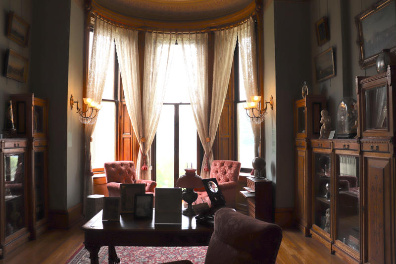 Next door, the sitting room served as Norwood Trevor's area for entertaining as well as a family room.