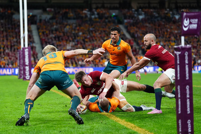 Now finish the job, Test match animal, Russell shines, Farrell’s wing woes, Skelton and Valetini