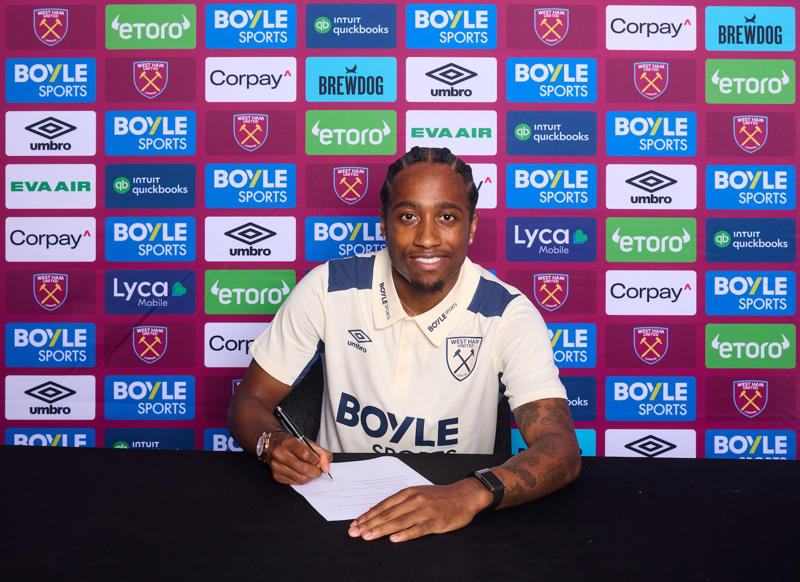 Latest transfer news headlines, Isak considering 'all options', Thiago Silva's son signs Chelsea scholarship, Timothy Weah agrees terms with Ligue 1 side, Marcus Rashford lands in Barcelona, James Trafford agrees City return, Wissa agrees terms with Newcastle, BlueCo shenanigans continue, Evan Ferguson to complete Roma switch, Alvaro Morata finds new club, Rashford en route to Spain, Gabriel Magalhães on Viktor Gyokeres, Galatasaray confident of landing Ederson, Mbeumo agrees contract as United eye strikers, Nunez bags hat-trick, Man Utd face Mbeumo issue, Mosquera latest, Liverpool book Ekitike medical, Gibbs-White claim confirmed, Simons interest, DONE DEAL, Nunez deal off, Gyokeres to Man Utd rumour addressed, Keeley leaves Spurs, Bayern prepare fresh Luis Diaz bid, Arsenal tour squad, Chelsea set Renato Veiga asking price, Howe voices frustrations, Potter delighted with new West Ham signing, Man City eye Trafford deal, Galatasaray make Ederson bid, Sancho to join Juventus, Walker-Peters shirt number, Rodrygo latest, DONE DEAL, Ekitike to Liverpool imminent?, Aubameyang finds new home, Arsenal take big step towards Gyokeres deal, Isak latest, Tottenham in talks for Joao Palhinha, Liverpool close in on £82m Ekitike, Liverpool to bid again for Ekitike, Sesko wants to join Man Utd, Patrick Bamford update..., Evan Ferguson to Roma, Bayern prepare fresh Diaz bid, Amorim pleased with new signing, Arsenal take new signings to Singapore, Aubameyang finds new home, Arsenal close to Gyokeres agreement, Napoli drop interest in Nunez, Napoli make Osimhen decision, Gibbs-White transfer twist, Isak not in Newcastle squad, Ferguson set for Roma, Real to extend two key contracts, Barca advancing on Rashford deal, United eye midfielder, Keeley leaves Spurs, DONE DEAL! Villa sign LASK teenager, DONE DEAL! Leeds sign Stach, Isak open to Saudi switch, Auba back to Marseille, Fenerbahce set for PSG double swoop, Vinicius Jr targeted for Saudi Pro League move, Sancho to Forest?, Arsenal accidentally leak image of FIFTH summer signing, Newcastle confirm signing, Nwaneri signs, Man Utd book Mbeumo medical, DONE DEAL, Isak 'wants' Liverpool move, Tottenham register Zabarnyi interest, Simons interest, Man City rival Newcastle for Trafford, DONE DEAL!, Wissa is keen to leave Brentford, Madueke tipped for Arsenal left wing as key Martinelli difference revealed, DONE DEAL: Sels extends Forest stay, Leverkusen hope to hold on to Xhaka, City name preferred goalkeeper replacement, Maddison back in training but Kulusevski remains absent, Madueke to miss preseason tour, Jackson expected to stay at Chelsea, Ademola Lookman eyes Inter switch, Isak open to Saudi switch, Frank says risk of sack drove his desire to join Spurs, Madueke confirms Chelsea departure, DONE DEAL: Danilo completes Botafogo switch