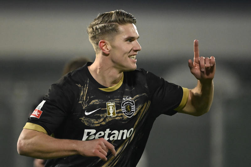 Latest transfer news headlines, Isak considering 'all options', Thiago Silva's son signs Chelsea scholarship, Timothy Weah agrees terms with Ligue 1 side, Marcus Rashford lands in Barcelona, James Trafford agrees City return, Wissa agrees terms with Newcastle, BlueCo shenanigans continue, Evan Ferguson to complete Roma switch, Alvaro Morata finds new club, Rashford en route to Spain, Gabriel Magalhães on Viktor Gyokeres, Galatasaray confident of landing Ederson, Mbeumo agrees contract as United eye strikers, Nunez bags hat-trick, Man Utd face Mbeumo issue, Mosquera latest, Liverpool book Ekitike medical, Gibbs-White claim confirmed, Simons interest, DONE DEAL, Nunez deal off, Gyokeres to Man Utd rumour addressed, Keeley leaves Spurs, Bayern prepare fresh Luis Diaz bid, Arsenal tour squad, Chelsea set Renato Veiga asking price, Howe voices frustrations, Potter delighted with new West Ham signing, Man City eye Trafford deal, Galatasaray make Ederson bid, Sancho to join Juventus, Walker-Peters shirt number, Rodrygo latest, DONE DEAL, Ekitike to Liverpool imminent?, Aubameyang finds new home, Arsenal take big step towards Gyokeres deal, Isak latest, Tottenham in talks for Joao Palhinha, Liverpool close in on £82m Ekitike, Liverpool to bid again for Ekitike, Sesko wants to join Man Utd, Patrick Bamford update..., Evan Ferguson to Roma, Bayern prepare fresh Diaz bid, Amorim pleased with new signing, Arsenal take new signings to Singapore, Aubameyang finds new home, Arsenal close to Gyokeres agreement, Napoli drop interest in Nunez, Napoli make Osimhen decision, Gibbs-White transfer twist, Isak not in Newcastle squad, Ferguson set for Roma, Real to extend two key contracts, Barca advancing on Rashford deal, United eye midfielder, Keeley leaves Spurs, DONE DEAL! Villa sign LASK teenager, DONE DEAL! Leeds sign Stach, Isak open to Saudi switch, Auba back to Marseille, Fenerbahce set for PSG double swoop, Vinicius Jr targeted for Saudi Pro League move, Sancho to Forest?, Arsenal accidentally leak image of FIFTH summer signing, Newcastle confirm signing, Nwaneri signs, Man Utd book Mbeumo medical, DONE DEAL, Isak 'wants' Liverpool move, Tottenham register Zabarnyi interest, Simons interest, Man City rival Newcastle for Trafford, DONE DEAL!, Wissa is keen to leave Brentford, Madueke tipped for Arsenal left wing as key Martinelli difference revealed, DONE DEAL: Sels extends Forest stay, Leverkusen hope to hold on to Xhaka, City name preferred goalkeeper replacement, Maddison back in training but Kulusevski remains absent, Madueke to miss preseason tour, Jackson expected to stay at Chelsea, Ademola Lookman eyes Inter switch, Isak open to Saudi switch, Frank says risk of sack drove his desire to join Spurs, Madueke confirms Chelsea departure, DONE DEAL: Danilo completes Botafogo switch