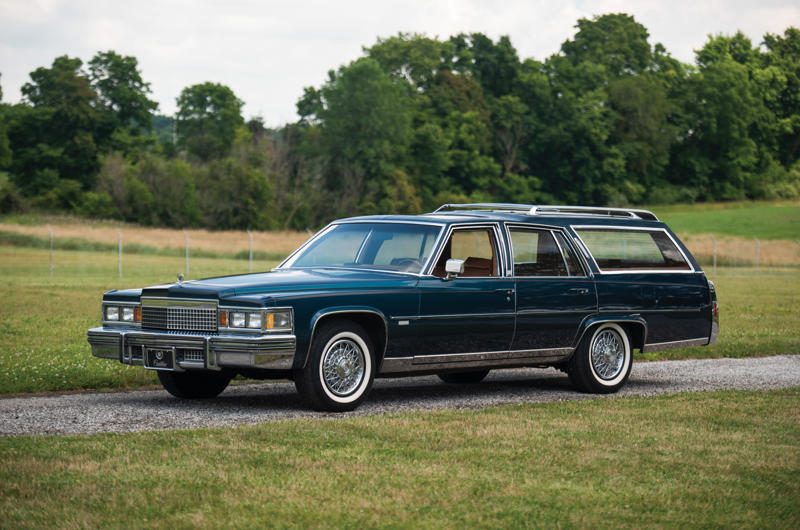 6. Cadillac Fleetwood Brougham d’Elegance Station Wagon 1. Mercedes-Benz S123, 2. Volvo 1800ES, 3. Packard One-Twenty Deluxe Station Wagon, 4. Audi RS2, 5. Fiat/Autobianchi Giardiniera, 6. Cadillac Fleetwood Brougham d’Elegance Station Wagon, 7. Morris Minor Traveller, 8. Lancia Thema 8.32 Estate, 9. Aston Martin DB5 Radford, 10. BMW 3 Series Touring, 11. Rolls-Royce Phantom II Shooting Brake, 12. Lynx Eventer, 13. Chrysler New Yorker Town and Country Station Wagon, 14. Saab 95 Break, 15. Oldsmobile Dynamic Series 70, 16. Citroën DS Break/Safari/Wagon, 17. Nash Rambler Station Wagon, 18. Ford Granada 2.8 Ghia X, 19. Buick Invicta Estate Wagon, 20. Jensen GT Sports Hatchback, 21. Bentley MkVI by Rippon, 22. VW Type 3 Squareback, 23. Austin Mini Countryman/Morris Mini Traveller, 24. Ferrari 365GTB/4 Daytona Shooting Brake