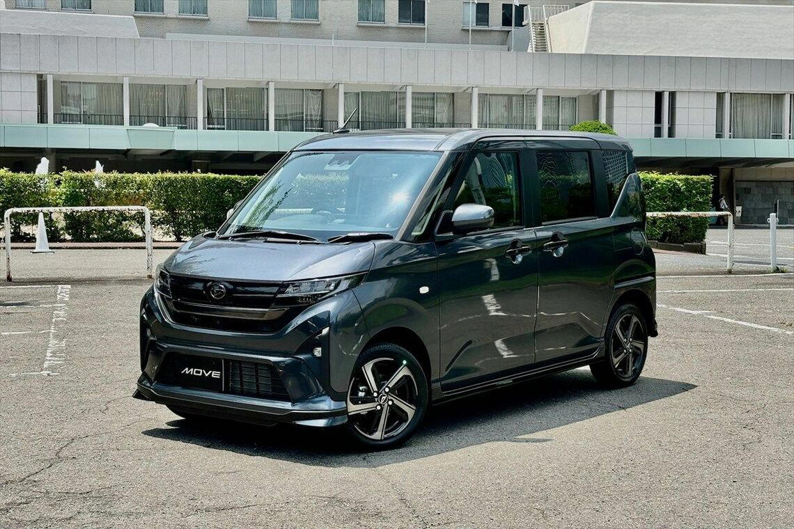 こだわりを持ってきた歴代のデザイン, 「カスタム」から「アナザースタイル」へ, ターゲットユーザーへの配慮が見えるインテリア, ダイハツ独自のパッケージは功を奏すか？