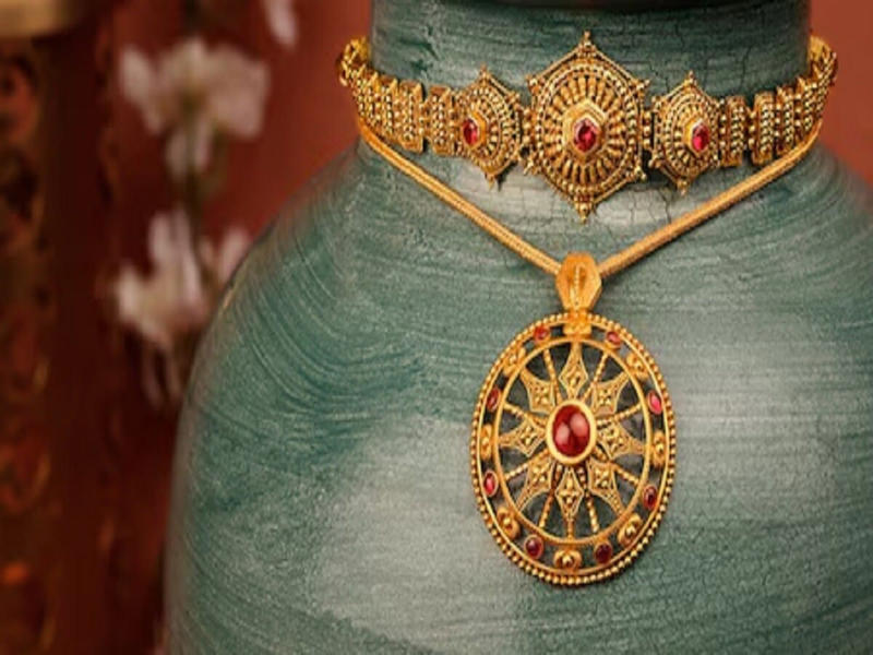 Gold in China has transitioned from a mere jewellery item to a strategic investment vehicle. As consumer interest in jewellery wanes, record investments are being made in alternatives such as ETFs, bars, and coins. Central bank purchases continue to bolster gold's status as a strong investment option.