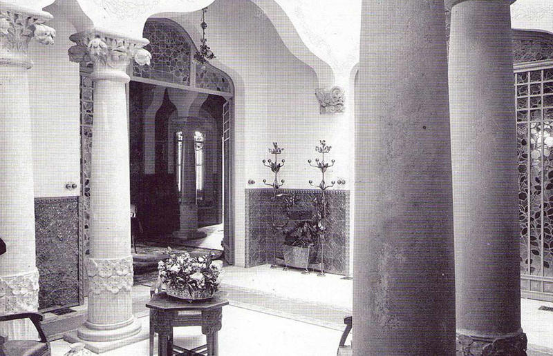 These vanished estates only exist in photographs, Lord Strathcona's house, Quebec, Canada: demolished in 1941, Lord Strathcona's house: an epicentre of high society, Palais Lanckoroński, Vienna, Austria: bombed in 1945, Palais Lanckoroński: a casualty of the Second World War, Eaton Hall, Cheshire, UK: demolished in 1963, Eaton Hall: a Victorian Gothic masterpiece, Schloss Neustrelitz, Mecklenburg-Vorpommern, Germany: burnt down in 1945, Schloss Neustrelitz: where history was made, Vanderbilt Triple Palace, New York, USA: demolished in the 1940s, Vanderbilt Triple Palace: the jewel of Fifth Avenue, Casa Trinxet, Barcelona, Spain: demolished in 1967, Casa Trinxet: Barcelona's Art Nouveau marvel, Unzué Palace, Buenos Aires, Argentina: demolished in 1956, Unzué Palace: lost to a political coup, Potter Palmer Mansion, Illinois, USA: demolished in 1950, Potter Palmer Mansion: an ode to Impressionist art, Château de Saint-Cloud, Hauts-de-Seine, France: burned down in 1870, Château de Saint-Cloud: a gilded royal estate, Kilbryde, Auckland, New Zealand: demolished in 1924, Kilbryde: adorned with breathtaking frescoes
