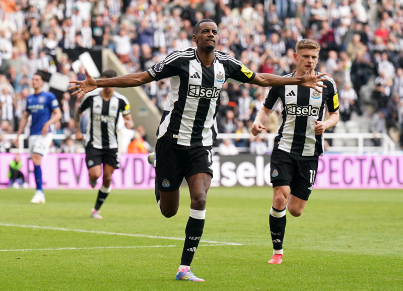 Transfer news live, Tottenham in talks for Joao Palhinha?, Mbeumo a 'perfect fit' for United's plans, Keylor Navas leaves Messi's former club, Aubameyang exits Al-Qadsiah, Hamburg loan Bayern keeper Peretz, Gibbs-White absent as Forest begin preseason camp, Chelsea in talks with Xavi Simons, Mbeumo: 'I'm joining my dream club', Arsenal schedule medical for Gyokeres pre-season tour, Liverpool ready to battle Italian giants for Leoni?, Sunderland ready to beat Inter and Milan to Xhaka, The problem with Chelsea's masterplan, Cristhian Mosquera due to join Arsenal tour to complete move, Breakthrough! Arsenal set to seal Gyokeres, Eddie Howe confident Alexander Isak will stay at Newcastle, Wrexham seal Bolton captain Thomason, Parris exits Brighton, Xhaka pushing for move to Sunderland, Roma agree basic loan terms over Ferguson, Liverpool and Wales star Joey Jones dies aged 70, Solano back in coaching, Ekitike follows Wirtz and Frimpong from Bundesliga, Ekitike latest as Liverpool transfer nears, Marcus Rashford heading to Barcelona, Liverpool reach £79m agreement to sign Hugo Ekitike from Frankfurt, Man United sign Mbeumo from Brentford, Man United looking to 'hijack' Gyokeres transfer?, Inside the Isak transfer saga, What is really going on inside the confusing Alexander Isak transfer saga?, Arteta on transfer window, Chelsea and Arsenal battle for Simons, Chelsea refusing Chukwuemeka loan?, Bamford not in Farke's plans for Leeds, Manchester City sell midfielder as Pep Guardiola’s clearout continues, Howe on Sean Longstaff's transfer, Mikel Arteta offers cryptic update on Arsenal’s pursuit of Viktor Gyokeres