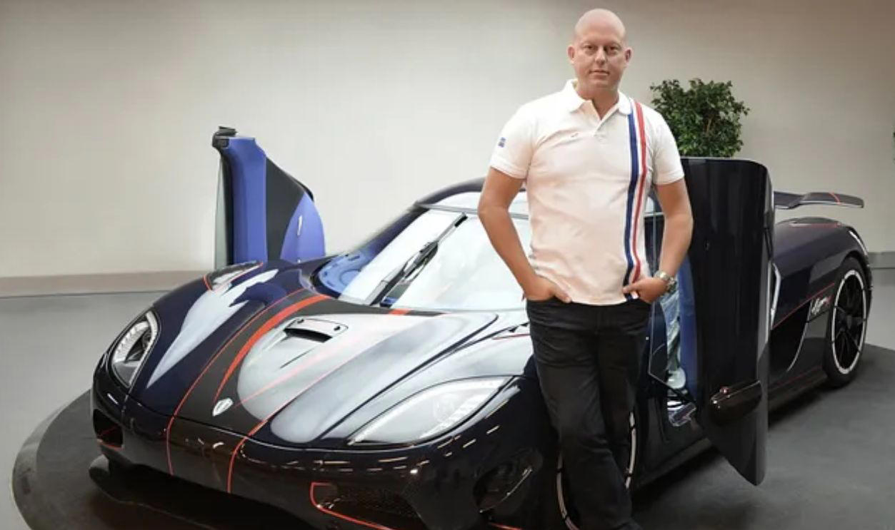 Chasing Thunder Chasing Thunder, Koenigsegg Jesko Absolut, Koenigsegg Jesko Absolut (Cont.), SSC Tuatara, SSC Tuatara (Cont.), Bugatti Chiron Super Sport 300+, Bugatti Chiron Super Sport 300+ (Cont.), Koenigsegg One:1, Koenigsegg One:1 (Cont.), Hennessey Venom F5, Hennessey Venom F5 (Cont.), Koenigsegg Agera RS, Koenigsegg Agera RS (Cont.), Hennessey Venom GT, Hennessey Venom GT (Cont.), Bugatti Mistral, Bugatti Mistral (Cont.), Rimac Nevera, Rimac Nevera (Cont.), Koenigsegg Regera, Koenigsegg Regera (Cont.), McLaren Speedtail (Cont.), Koenigsegg CCXR, Koenigsegg CCXR (Cont.), McLaren F1, McLaren F1 (Cont.), Koenigsegg CCR, Koenigsegg CCR (Cont.), Pagani Huayra, Pagani Huayra (Cont.), Lamborghini Aventador Ultimae, Lamborghini Aventador Ultimae (Cont.), Aston Martin Valkyrie, Aston Martin Valkyrie (Cont.), Mercedes-AMG One, Mercedes-AMG One (Cont.), Bugatti Bolide, Bugatti Bolide (Cont.), Pagani Utopia, Pagani Utopia (Cont.), Koenigsegg Gemera, Koenigsegg Gemera (Cont.), Ferrari SF90 Stradale (Cont.)