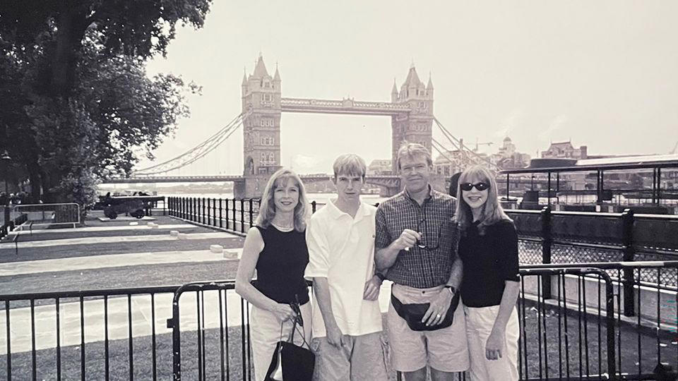 A perfect London day, Turning point, A proposal and a marriage, Four decades later