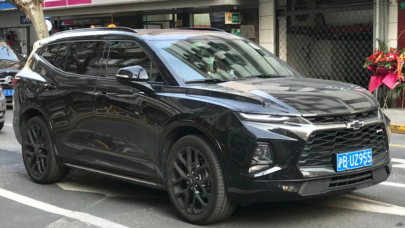 25. Honda CR-V, 24. Mazda CX-5, 23. Kia Sorento, 22. Nissan Pathfinder, 21. Ford Explorer, 20. Cadillac XT6, 18. Jeep Grand Cherokee, 17. Nissan Murano, 16. Volkswagen Tiguan, 15. Chevrolet Blazer, 14. Subaru Outback, 13. Honda Passport, 12. Kia Telluride, 11. Hyundai Santa Fe, 10. Chevrolet Equinox, 9. Buick Encore, 8. BMW X1, 7. BMW X6, 6. Lexus RX, 5. Lexus NX, 4. Toyota 4Runner, 3. Cadillac Escalade, 1. Chevrolet Traverse