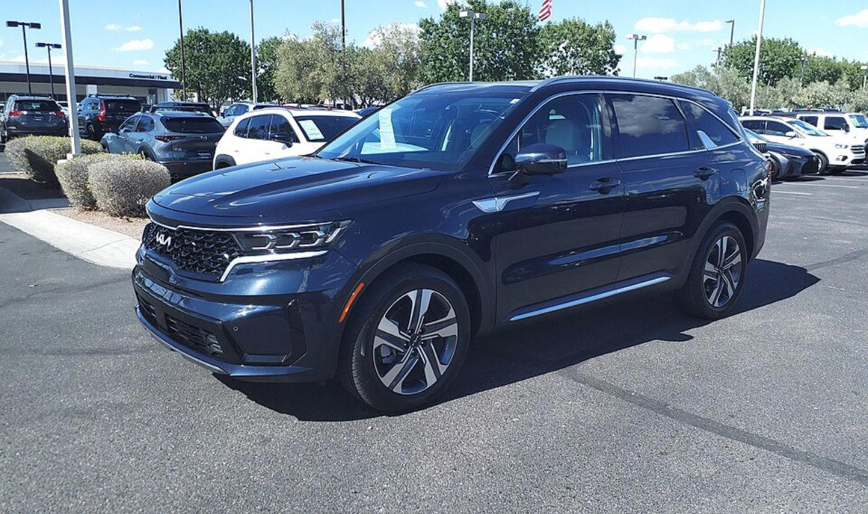 25. Honda CR-V, 24. Mazda CX-5, 23. Kia Sorento, 22. Nissan Pathfinder, 21. Ford Explorer, 20. Cadillac XT6, 18. Jeep Grand Cherokee, 17. Nissan Murano, 16. Volkswagen Tiguan, 15. Chevrolet Blazer, 14. Subaru Outback, 13. Honda Passport, 12. Kia Telluride, 11. Hyundai Santa Fe, 10. Chevrolet Equinox, 9. Buick Encore, 8. BMW X1, 7. BMW X6, 6. Lexus RX, 5. Lexus NX, 4. Toyota 4Runner, 3. Cadillac Escalade, 1. Chevrolet Traverse