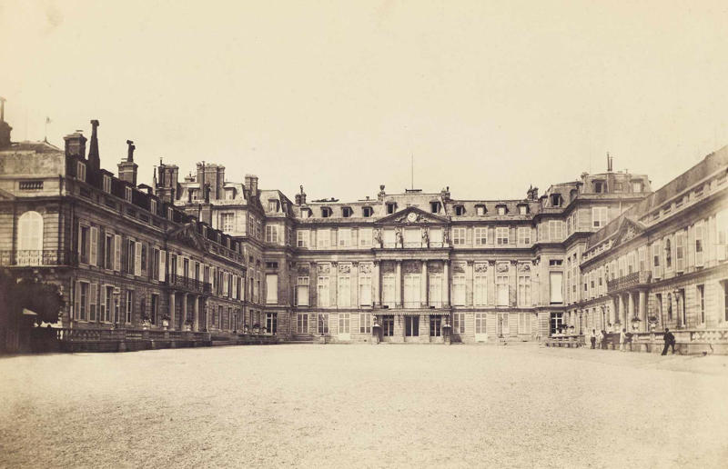 These vanished estates only exist in photographs, Lord Strathcona's house, Quebec, Canada: demolished in 1941, Lord Strathcona's house: an epicentre of high society, Palais Lanckoroński, Vienna, Austria: bombed in 1945, Palais Lanckoroński: a casualty of the Second World War, Eaton Hall, Cheshire, UK: demolished in 1963, Eaton Hall: a Victorian Gothic masterpiece, Schloss Neustrelitz, Mecklenburg-Vorpommern, Germany: burnt down in 1945, Schloss Neustrelitz: where history was made, Vanderbilt Triple Palace, New York, USA: demolished in the 1940s, Vanderbilt Triple Palace: the jewel of Fifth Avenue, Casa Trinxet, Barcelona, Spain: demolished in 1967, Casa Trinxet: Barcelona's Art Nouveau marvel, Unzué Palace, Buenos Aires, Argentina: demolished in 1956, Unzué Palace: lost to a political coup, Potter Palmer Mansion, Illinois, USA: demolished in 1950, Potter Palmer Mansion: an ode to Impressionist art, Château de Saint-Cloud, Hauts-de-Seine, France: burned down in 1870, Château de Saint-Cloud: a gilded royal estate, Kilbryde, Auckland, New Zealand: demolished in 1924, Kilbryde: adorned with breathtaking frescoes