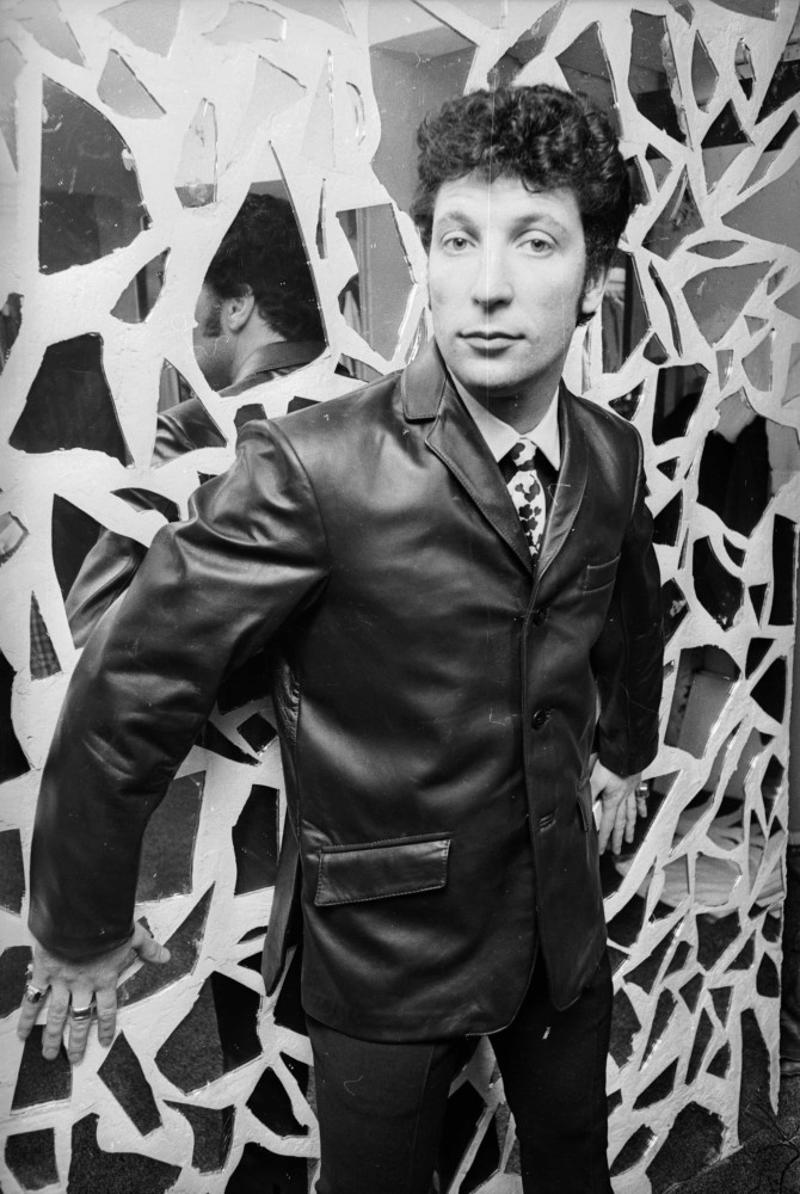 Tom Jones Carnaby Street, Carnaby Street boutiques, David Bailey, Sassoon cuts Quant, Jean Shrimpton, Tom Jones, Sgt. Pepper's Lonely Hearts Club Band, The Rolling Stones, The Establishment, Jaguar E-Type, 'The Avengers', Civil unrest, Harold Wilson (1916–1995), Great Train Robber escapes from jail
