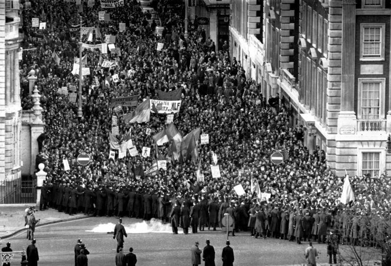 Civil unrest Carnaby Street, Carnaby Street boutiques, David Bailey, Sassoon cuts Quant, Jean Shrimpton, Tom Jones, Sgt. Pepper's Lonely Hearts Club Band, The Rolling Stones, The Establishment, Jaguar E-Type, 'The Avengers', Civil unrest, Harold Wilson (1916–1995), Great Train Robber escapes from jail
