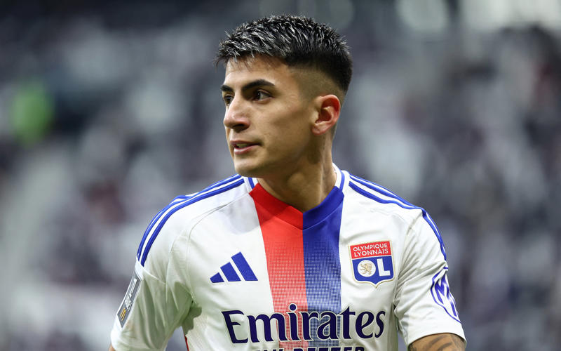 Latest transfer news headlines, King pens new Fulham deal, Irankunda completes Watford medical, Staniforth pens new Villa deal, Leeds reach Stach agreement, Arias set for Wolves medical, Chelsea make Rogers 'top target', Liverpool advance on Ekitike, West Ham register Tavernier interest, Juve hold Rashford interest, Roma bid for Rios, Sunderland eyeing midfielders, Garnacho's Premier League preference, Sunderland ready Mundle contract, Man Utd set Antony price tag, Liverpool in pole for Rodrygo, Real consider Vinicius sale, Liverpool make Ekitike approach, Man Utd eye stunning swap, Man Utd Mbeumo pursuit stalls, Fresh Gyokeres twist, Mac Allister turns down Bayern, Juventus pushing for Sancho, Milan interest in Mateta, Barcelona's new No10, Chelsea leading Hato race, Update on Liverpool pursuit of Isak, Man United keen on shock Chelsea swap, Sheringham: Rashford does not deserve Barcelona, Fulham keen on Nelson, Palace open to Trossard plus cash for Eze, United view sell-on clauses as possible PSR strategy, Man Utd lead Everton in Douglas Luiz race, City interested in Ter Stegen as Ederson replacement, Newcastle and Brighton consider £50m-rated Antony, Bellingham out for three months after surgery, Three Premier League sides eye Garnacho, Oriol Romeu to be released by Barca, Duran misses first day at Fenerbahce, Watford land Kjerrumgaard, Chelsea target shock Barcelona swoop, Messi finalising new Miami deal, Chelsea make O'Reilly enquiry, West Ham move for Harwood-Bellis, Miami closing in on De Paul, United must sell before they can meet Mbeumo asking price, Luongo on trial at Millwall, Marseille advance on Weah, Done deal! Bournemouth complete Petrovic move, Liverpool 'toying' with the idea of double striker spend, Watkins on Newcastle shortlist, Strasbourg close in on Chelsea pair, Real Madrid 'admire' Cole Palmer, Sunderland face competition for Granit Xhaka, Marseille close in on legend's son, Nottingham Forest drop fresh Gibbs-White hint, Graham Potter eyes City man, Aston Villa look to United for Rashford replacement, Moyes eyes Soucek reunion, United set for academy fire sale, No plans for Nico O'Reilly to leave City, Leeds look to Bundesliga reinforcements, Ashley Young to return to Watford?, Longstaff set for Leeds medical, Luis Diaz 'open' to Liverpool exit, More on Hutchinson, Palmeiras to spend Club World Cup prize money on Richarlison, Brentford bids for Hutchinson rejected, Madueke announcement imminent, Strasbourg set to take on Chelsea pair, Alexander Isak: Liverpool transfer plan emerges 'as £150m Newcastle star encourages bid', Nwaneri agrees four-year Arsenal extension, Chelsea still interested in Garnacho, Brentford trigger Hutchinson release clause, Liverpool consider shock Rashford deal, West Ham consider Elliott move, Luis Diaz tells Liverpool he wants to leave after Bayern bid rejected, Newcastle respond to Liverpool's Isak approach, Saudis make Nunez approach, Arsenal plotting bid for Eze, Sporting reject Arsenal's latest Gyokeres offer, Man Utd interest in Jackson, Nunez to Napoli off, Bayern to rival Arsenal for Eze, Juve nearing Conceicao in blow for Man Utd, Barrenchea set for Benfica, Leeds to sign Longstaff, Atletico to sign Almada, Nwaneri new deal at final stages, Leicester appoint Cifuentes, Man Utd hold 'concrete' interest in Estupinan, Wolves flop set for Brugge, West Ham sign Diouf, Boro consider Ings, Lucca set for Napoli
