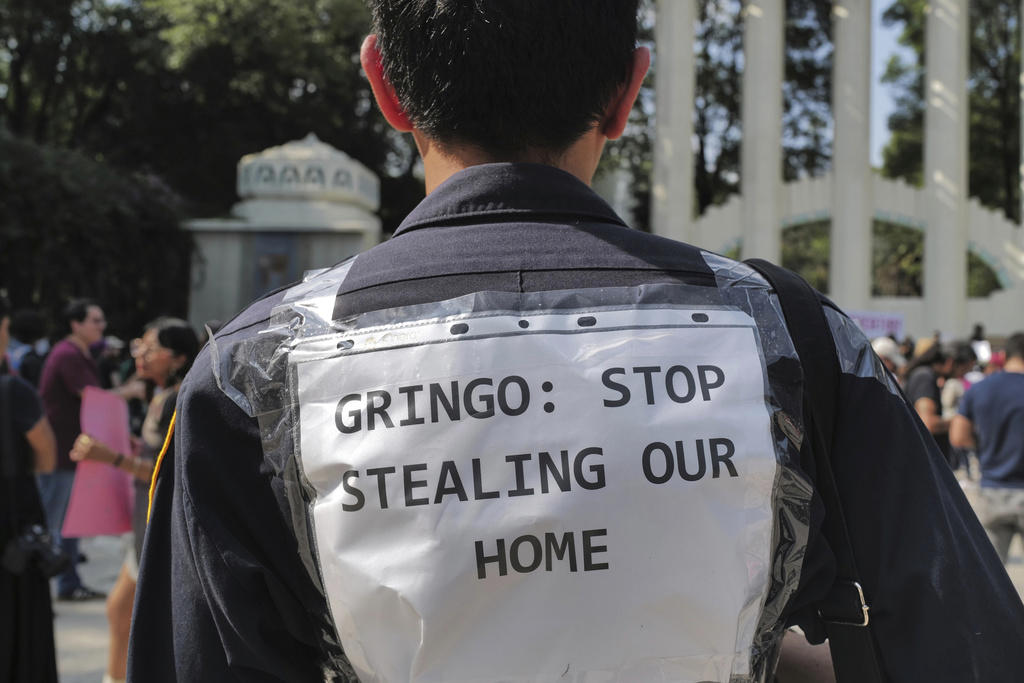 ‘Gringo: Stop stealing our home’, Mounting tensions, Government failures, Taking advantage of ‘insufficient' laws