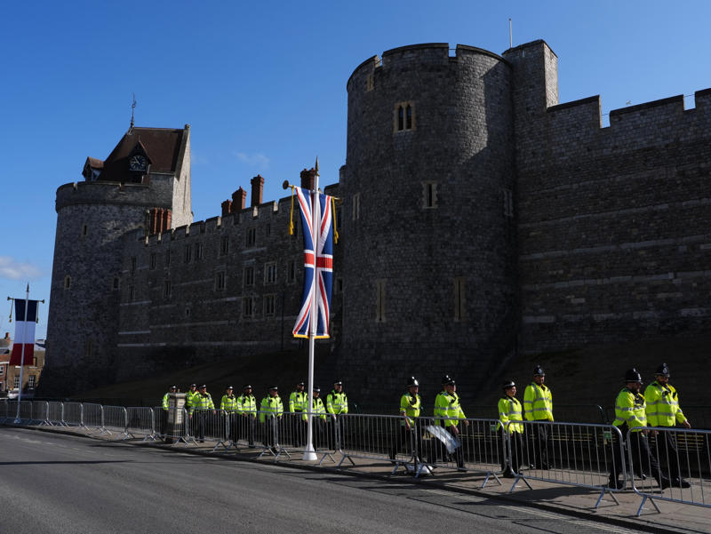 Key Points, Camilla wears Queen Elizabeth II’s sapphire suite, Mick Jagger and Elton John top star-studded guest list for state banquet, Kate and William pictured smiling together outside in gardens of Windsor, Highlights from day one of Macron's state visit, Royal family speaks of 'L’Entente Cordiale in the Kitchens!', Macron presses for recognition of Palestine as ‘only path to peace’, King set to emphasise 'multitude of complex threats' facing Britain and France, Starmer and Macron lay wreaths by Churchill statue and face hecklers, Kate to attend first state banquet in two years, President lays wreath, Analysis: Migration and Donald Trump set to add frisson to discussions, Watch: Macron jokes Bayeaux Tapestry loan took longer to deliver than Brexit, We must reduce reliance on China and US, Macron warns, UK and France will save Europe by example, French leader says, We must protect international order, Macron says, Watch: Macron says France and UK ‘must fix illegal migration burden’, Standing ovation for president, Macron calls for opportunities for young for virtual exchanges, Analysis: Macron promises ‘closest cooperation’ on migration - but something is missing, Macron calls for cooperation with other nations to curb illegal migration, Democracy attacked daily, says Macron, Macron calls for state of Palestine to be recognised, We will never abandon Ukraine, says Macron, Analysis: Macron’s warmth to “dear Keir” on display, Macron thanks Starmer, Applause for Macron, King invites guests to drink Louis XIII cognac, Lords and MPs gather to hear Macron in Parliament, Bayeux Tapestry to be loaned to England for first time, Pomp, pageantry and politesse greet French president, Macrons view royal collection, King to tell Macron: No fortress can shield us from threats, UK-France relationship as strong as ever, PM says, King and Macron share warm moment amid pomp-filled Windsor welcome, King experiences burst blood vessel in eye, King, Queen and the Macrons ride together through Windsor, King and Queen warmly welcome Macrons, King and Queen await the Macrons, King and Macron to ride together through Windsor in historic carriage procession, The pomp and pageantry of Macron's state visit, Kate and William at RAF Northolt to welcome Macron, Pictured | Police in Windsor prepare for Macron's visit, Windsor Castle prepares for French guests, Labour billionaire backer John Caudwell ‘nervous’ about Starmer after winter fuel ‘fiasco’, Davey urges Starmer and Macron to unite against Trump's tariffs, Recap | French police ‘slash small boats with knives’ to prevent Channel crossings, Breaking | Norman Tebbit, prominent minister in Thatcher government dies aged 94, How many small boats crossings have there been this year?, Welcome to The Independent's live politics coverage