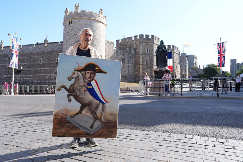 Key Points, Camilla wears Queen Elizabeth II’s sapphire suite, Mick Jagger and Elton John top star-studded guest list for state banquet, Kate and William pictured smiling together outside in gardens of Windsor, Highlights from day one of Macron's state visit, Royal family speaks of 'L’Entente Cordiale in the Kitchens!', Macron presses for recognition of Palestine as ‘only path to peace’, King set to emphasise 'multitude of complex threats' facing Britain and France, Starmer and Macron lay wreaths by Churchill statue and face hecklers, Kate to attend first state banquet in two years, President lays wreath, Analysis: Migration and Donald Trump set to add frisson to discussions, Watch: Macron jokes Bayeaux Tapestry loan took longer to deliver than Brexit, We must reduce reliance on China and US, Macron warns, UK and France will save Europe by example, French leader says, We must protect international order, Macron says, Watch: Macron says France and UK ‘must fix illegal migration burden’, Standing ovation for president, Macron calls for opportunities for young for virtual exchanges, Analysis: Macron promises ‘closest cooperation’ on migration - but something is missing, Macron calls for cooperation with other nations to curb illegal migration, Democracy attacked daily, says Macron, Macron calls for state of Palestine to be recognised, We will never abandon Ukraine, says Macron, Analysis: Macron’s warmth to “dear Keir” on display, Macron thanks Starmer, Applause for Macron, King invites guests to drink Louis XIII cognac, Lords and MPs gather to hear Macron in Parliament, Bayeux Tapestry to be loaned to England for first time, Pomp, pageantry and politesse greet French president, Macrons view royal collection, King to tell Macron: No fortress can shield us from threats, UK-France relationship as strong as ever, PM says, King and Macron share warm moment amid pomp-filled Windsor welcome, King experiences burst blood vessel in eye, King, Queen and the Macrons ride together through Windsor, King and Queen warmly welcome Macrons, King and Queen await the Macrons, King and Macron to ride together through Windsor in historic carriage procession, The pomp and pageantry of Macron's state visit, Kate and William at RAF Northolt to welcome Macron, Pictured | Police in Windsor prepare for Macron's visit, Windsor Castle prepares for French guests, Labour billionaire backer John Caudwell ‘nervous’ about Starmer after winter fuel ‘fiasco’, Davey urges Starmer and Macron to unite against Trump's tariffs, Recap | French police ‘slash small boats with knives’ to prevent Channel crossings, Breaking | Norman Tebbit, prominent minister in Thatcher government dies aged 94, How many small boats crossings have there been this year?, Welcome to The Independent's live politics coverage