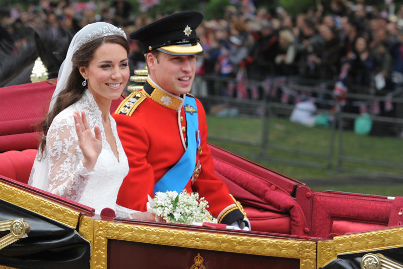 Key Points, Camilla wears Queen Elizabeth II’s sapphire suite, Mick Jagger and Elton John top star-studded guest list for state banquet, Kate and William pictured smiling together outside in gardens of Windsor, Highlights from day one of Macron's state visit, Royal family speaks of 'L’Entente Cordiale in the Kitchens!', Macron presses for recognition of Palestine as ‘only path to peace’, King set to emphasise 'multitude of complex threats' facing Britain and France, Starmer and Macron lay wreaths by Churchill statue and face hecklers, Kate to attend first state banquet in two years, President lays wreath, Analysis: Migration and Donald Trump set to add frisson to discussions, Watch: Macron jokes Bayeaux Tapestry loan took longer to deliver than Brexit, We must reduce reliance on China and US, Macron warns, UK and France will save Europe by example, French leader says, We must protect international order, Macron says, Watch: Macron says France and UK ‘must fix illegal migration burden’, Standing ovation for president, Macron calls for opportunities for young for virtual exchanges, Analysis: Macron promises ‘closest cooperation’ on migration - but something is missing, Macron calls for cooperation with other nations to curb illegal migration, Democracy attacked daily, says Macron, Macron calls for state of Palestine to be recognised, We will never abandon Ukraine, says Macron, Analysis: Macron’s warmth to “dear Keir” on display, Macron thanks Starmer, Applause for Macron, King invites guests to drink Louis XIII cognac, Lords and MPs gather to hear Macron in Parliament, Bayeux Tapestry to be loaned to England for first time, Pomp, pageantry and politesse greet French president, Macrons view royal collection, King to tell Macron: No fortress can shield us from threats, UK-France relationship as strong as ever, PM says, King and Macron share warm moment amid pomp-filled Windsor welcome, King experiences burst blood vessel in eye, King, Queen and the Macrons ride together through Windsor, King and Queen warmly welcome Macrons, King and Queen await the Macrons, King and Macron to ride together through Windsor in historic carriage procession, The pomp and pageantry of Macron's state visit, Kate and William at RAF Northolt to welcome Macron, Pictured | Police in Windsor prepare for Macron's visit, Windsor Castle prepares for French guests, Labour billionaire backer John Caudwell ‘nervous’ about Starmer after winter fuel ‘fiasco’, Davey urges Starmer and Macron to unite against Trump's tariffs, Recap | French police ‘slash small boats with knives’ to prevent Channel crossings, Breaking | Norman Tebbit, prominent minister in Thatcher government dies aged 94, How many small boats crossings have there been this year?, Welcome to The Independent's live politics coverage