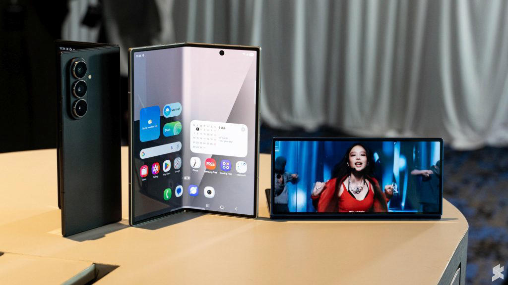 Larger screens inside and out, New hinge and durability upgrades, No more S Pen support, Snapdragon 8 Elite with same old battery capacity, First 200MP camera on a Fold, Galaxy AI gets more powerful, Samsung Galaxy Z Fold 7 colours and Malaysia Pricing