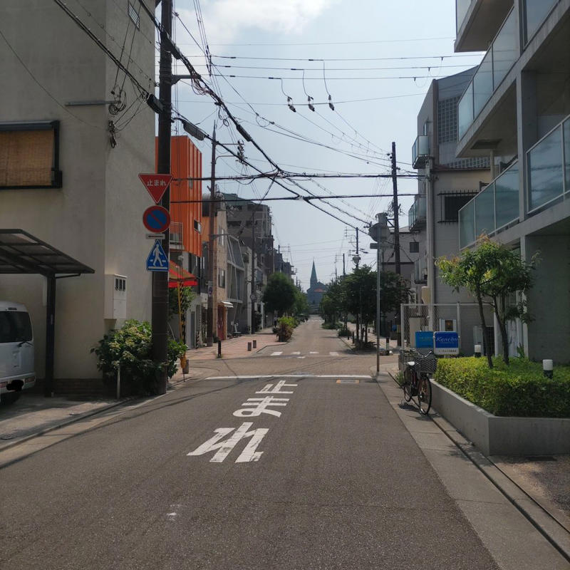 自転車の「違反者」を目撃しない日がない, 自転車の正しいルール、知ってる人は少数派？, 「青切符導入」と「歩道通行」は分けて考えるべき, 逆に危険？　自転車の車道走行に潜むリスク, 年齢別による重点的な注意指導は急務