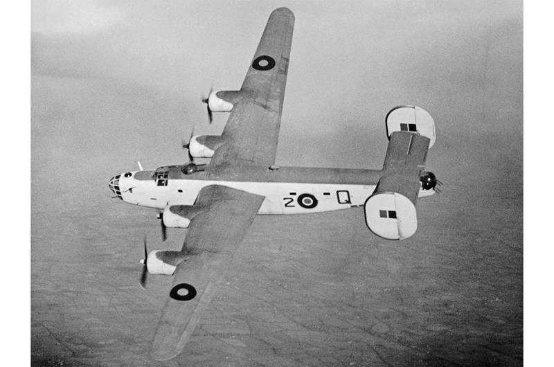 1: Consolidated Liberator 10: Westland Wessex, Lynx, and Wasp, 9: Lohner L, 8: Potez-CAMS 141, 7: Curtiss H-12, 6: Grumman Wildcat, 5: Fairey Swordfish, 4: Consolidated Catalina, 3: Vickers Wellington, 2: Grumman Avenger, 1: Consolidated Liberator