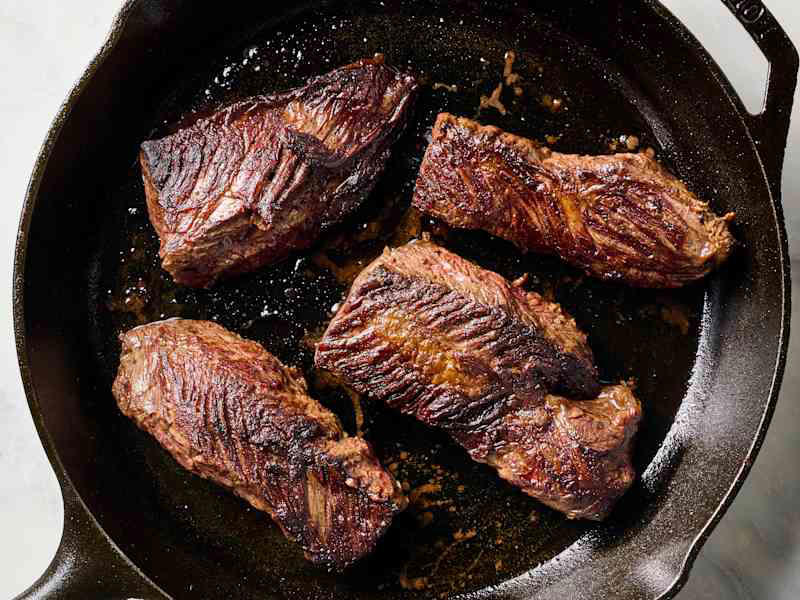 What Makes LongHorn Steakhouse Steak So Great, How to Cook Steak Like a LongHorn Steakhouse Chef, Tips for Making LongHorn Steakhouse Steak, Baked Chicken Wings, Further Reading