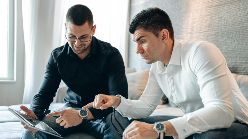 1. Spearheaded, 2. Streamlined, 3. Orchestrated, 4. Optimized, 5. Delivered, 6. Initiated, 7. Accelerated, 8. Resolved, 9. Innovated, 10. Achieved, 11. Negotiated, 12. Engineered, 13. Directed, 14. Implemented, 15. Championed, 16. Facilitated, 17. Elevated, 18. Leveraged, 19. Transformed, 20. Collaborated