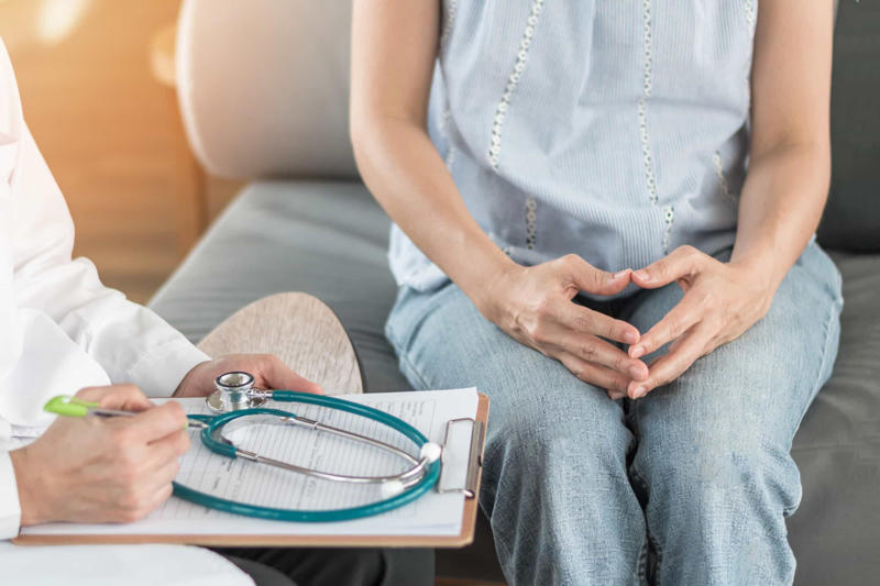 What is bloating?, Full or big stomach, Painful or noisy tummy, The causes, Excess gas, Fizzy drinks, Digestive problems, What can we do?, Keep your mouth shut, Eat smaller meals and more often, Fizzy drinks and caffeine, Eating late at night, What to do, Not normally serious, Prolonged bloating, Inhibited movement, Painful to the touch