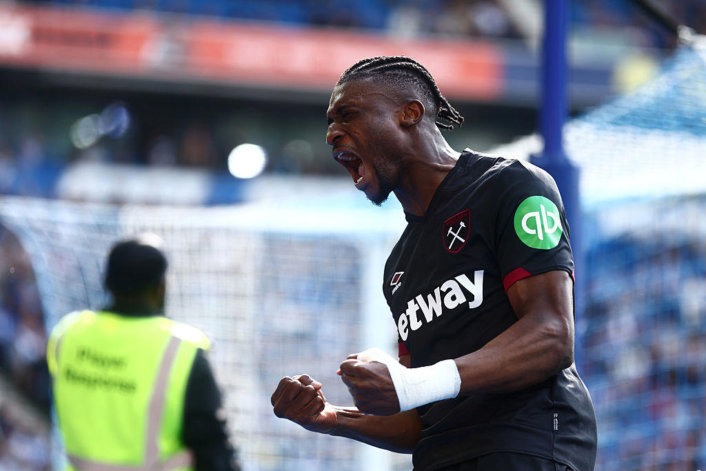 Latest transfer news headlines, Munoz 'open' to Crystal Palace exit, Madueke medical, Chelsea in advanced talks for £25m deal, Gibbs-White to Tottenham twist, Kudus explains Spurs decision, Will Noni Madueke play in Club World Cup final?, Crystal Palace seal Borna Sosa deal, Wissa bid rejected, Spurs remain interested, DONE DEAL, Rashford to Barcelona latest, Rodrygo asking price, Jackson could leave Chelsea, Henderson to join Brentford, Why Arsenal want Madueke, Romero decision, Kudus shirt number, Arsenal to sign Madueke, Trossard agrees terms, Gibbs-White medical today, Madueke set for Arsenal medical, Tottenham sign Kudus, Madueke to Arsenal, here we go!, Spurs announce Kudus, Luton land Wells, Barcelona set Casado price, Fishel leaves Chelsea, Real agree Carreras deal, Exeter loan Palace keeper, Sainz set for Porto, Cresswell signs for Stoke, ICYMI: Arsenal set to smash women's world-record transfer fee, Forest table Wissa offer amid Spurs interest, Elliot 'certain' to leave Liverpool his summer, Konate Real's top target, Brighton could sell Ferguson, Arsenal dealt blow in Rodrygo pursuit, Gibbs-White having Spurs medical tomorrow, Arsenal break world record for Liverpool's Smith, DONE DEAL, Barca not fully sold on Rashford, Ronaldo wants Rudiger at Al Nassr, Dalot gets United No 2 shirt, Gibbs-White to Spurs 'accelerating quickly', City youngster joins Leverkusen, Arsenal fans start #NoToMadueke petition, De Zerbi wants Auba Marseille return, Penders set for Strasbourg loan, Spurs turn attention to Gibbs-White, Arsenal handed new Rodrygo boost, Arsenal to make contact for Eze deal, Petrovic agreement close, Mosquera 'future in limbo', Rodrygo told Real Madrid exit is likely, Cunha reveals pride at Man Utd shirt number decision, Benfica eye Joao Felix return, Arteta and Berta react to Norgaard transfer, Norgaard reveals Raya talks, Man United reveal plan for new signing, Arsenal confirm Norgaard signing, DONE DEAL, Tottenham get surprise Mohammed Kudus boost, Gyokeres twist, Henderson statement, DONE DEAL, New Arsenal signings train, Chelsea prize money, Henderson leaves Ajax, Roma target Mavropanos, Parma target Arsenal midfielder, Real Madrid schedule Rodrygo talks, Gyokeres update, Eze twist, Kudus medical today, Rodrygo to Arsenal boost, Arsenal make Madueke bid, Arsenal get Gyokeres boost, New Leicester City manager decided, Real Madrid legends depart, Rodrygo misses out again for Real, Inter Miami look to La Liga star, Aubameyang nears new club, Gyokeres to skip Sporting training, Nournemouth in 'advanced talks' for Petrovic, Spurs agree deal for Kudus, Spurs move forward in Wissa pursuit, Arsenal in Madueke talks, Newcastle to accelerate Grealish talks, Liverpool hold Taylor talks, Sunderland monitoring Adingra, Arsenal make Madueke contact, Talbi signs for Sunderland, Arsenal commence Madueke checks, Forest line up Bakayoko, Henderson to leave Ajax