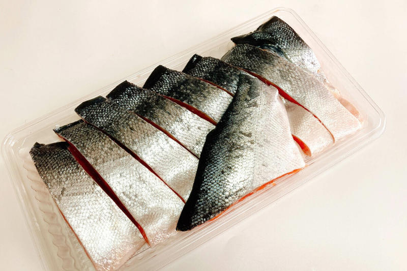 1：使い勝手がいい「さくらどり 焼鳥用もも肉串」, 2：食べ盛りがよろこぶ喜ぶ「デリバーグ（ミニチーズイン）」, 3：賞味期限が1年弱ある「アイダホアン マッシュポテト」, 4：解凍後そのまま食べられる「ベビーホタテ」, 5：ふっくらした身と上品な脂が魅力な「甘塩銀鮭切身」