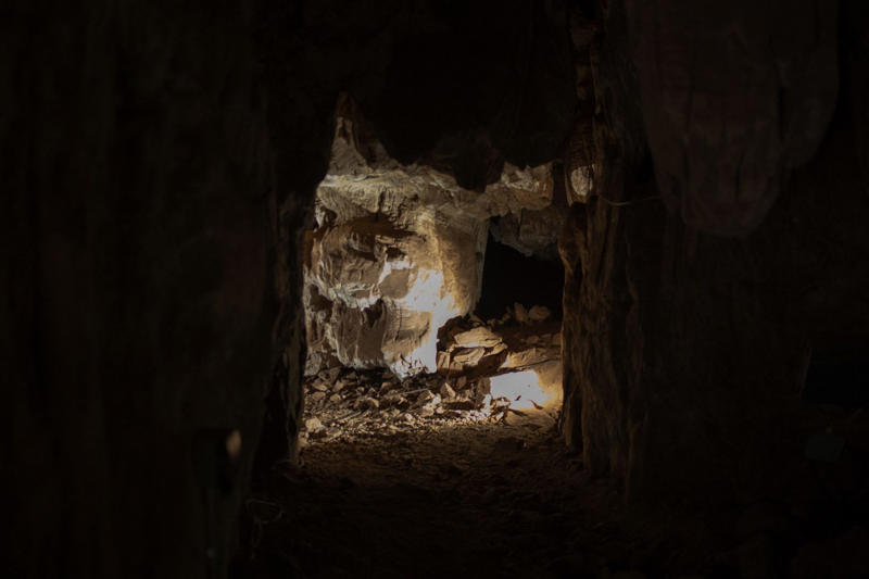 Oldest remains New discovery, Face remains, Unknown ancestor, Oldest remains, Homo Erectus?, Eastern Europe, The link between species, Timing human entry into Western Europe, Waves of migration, Large blank periods, Norther Spain cave