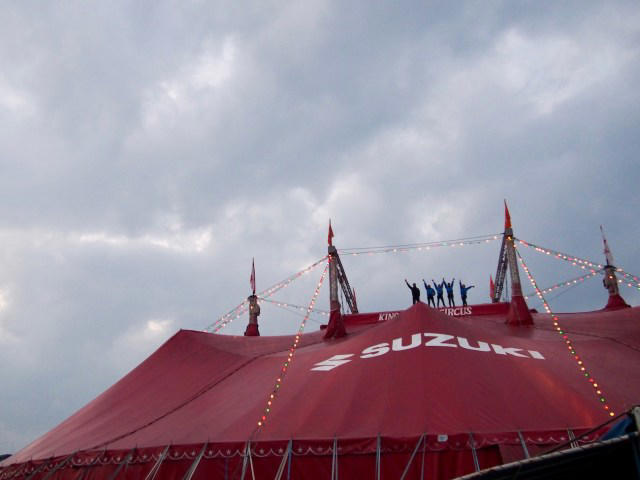 ・サーカス団の引っ越し, ・イルミネーションの撤収作業, ・移動日前日の夜, ・休む間もなく設営スタート, ・名古屋公演は7月13日スタート
