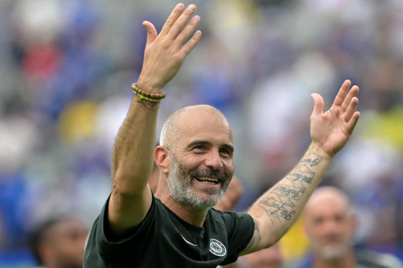 Latest transfer news headlines, Man Utd in talks over double midfielder deal, Tottenham still hopeful over Gibbs-White, Arsenal to make Eze bid, Madueke set for Arsenal medical, Gyokeres to Arsenal deal 'absolutely on', Maresca confirms Madueke deal, Arsenal eye Eze alternative, Newcastle sign Elanga, Gyokeres due back at Sporting, Real sell one more, Real considering huge bid for Liverpool star, Petrovic deal agreed, Woltemade offer knocked back, Liverpool considering Gordon, Bayern make Diaz offer, Liverpool to open Ekitike talks, Benfica want 50% of Felix, Antony nearing Man Utd exit, Bissouma to Fener?, United ready to gazump Gala, Jackson not untouchable, Propper set for Twente return, Rohl set for stunning Sheff Wednesday comeback, Aubameyang in line for Marseille return, Rodrygo to Arsenal update, Munoz 'open' to Crystal Palace exit, Madueke medical, Chelsea in advanced talks for £25m deal, Gibbs-White to Tottenham twist, Kudus explains Spurs decision, Will Noni Madueke play in Club World Cup final?, Crystal Palace seal Borna Sosa deal, Wissa bid rejected, Spurs remain interested, DONE DEAL, Rashford to Barcelona latest, Rodrygo asking price, Jackson could leave Chelsea, Henderson to join Brentford, Why Arsenal want Madueke, Romero decision, Kudus shirt number, Arsenal to sign Madueke, Trossard agrees terms, Gibbs-White medical today, Madueke set for Arsenal medical, Tottenham sign Kudus, Madueke to Arsenal, here we go!, Spurs announce Kudus, Luton land Wells, Barcelona set Casado price, Fishel leaves Chelsea, Real agree Carreras deal, Exeter loan Palace keeper, Sainz set for Porto, Cresswell signs for Stoke, ICYMI: Arsenal set to smash women's world-record transfer fee, Forest table Wissa offer amid Spurs interest, Elliot 'certain' to leave Liverpool his summer, Konate Real's top target, Brighton could sell Ferguson, Arsenal dealt blow in Rodrygo pursuit, Gibbs-White having Spurs medical tomorrow, Arsenal break world record for Liverpool's Smith, DONE DEAL, Barca not fully sold on Rashford, Ronaldo wants Rudiger at Al Nassr, Dalot gets United No 2 shirt, Gibbs-White to Spurs 'accelerating quickly', City youngster joins Leverkusen, Arsenal fans start #NoToMadueke petition, De Zerbi wants Auba Marseille return, Penders set for Strasbourg loan, Spurs turn attention to Gibbs-White, Arsenal handed new Rodrygo boost, Arsenal to make contact for Eze deal, Petrovic agreement close, Mosquera 'future in limbo', Rodrygo told Real Madrid exit is likely, Cunha reveals pride at Man Utd shirt number decision, Benfica eye Joao Felix return, Arteta and Berta react to Norgaard transfer, Norgaard reveals Raya talks, Man United reveal plan for new signing, Arsenal confirm Norgaard signing, DONE DEAL, Tottenham get surprise Mohammed Kudus boost, Gyokeres twist, Henderson statement, DONE DEAL, New Arsenal signings train, Chelsea prize money, Henderson leaves Ajax, Roma target Mavropanos, Parma target Arsenal midfielder