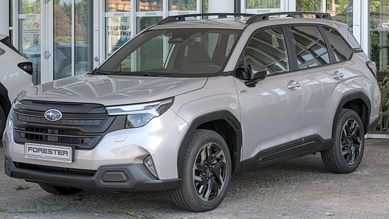 2. 2025 Subaru Forester 1. Ford Explorer (Various Years), 2. Honda CR‑V Hybrid (2025), 3. Infiniti QX50 (2019), 4. Chevrolet Traverse (2025), 5. Chevrolet Equinox (2025), 6. Hyundai Tucson, 7. Nissan Pathfinder (2025), 8. Mazda CX‑5 (Used), 9. Chevrolet Trailblazer, 10. Buick Encore GX, 1. Lucid Air Touring (2025), 2. 2025 Subaru Forester, 3. Toyota Camry, 4. BMW X3 (G45), 5. Kia EV6, 6. Volvo EX30, 7. Mercedes-Benz GLC Series, 8. Volkswagen Touareg R, 9. Lexus NX (2024/25), 10. Audi A5 (2025)