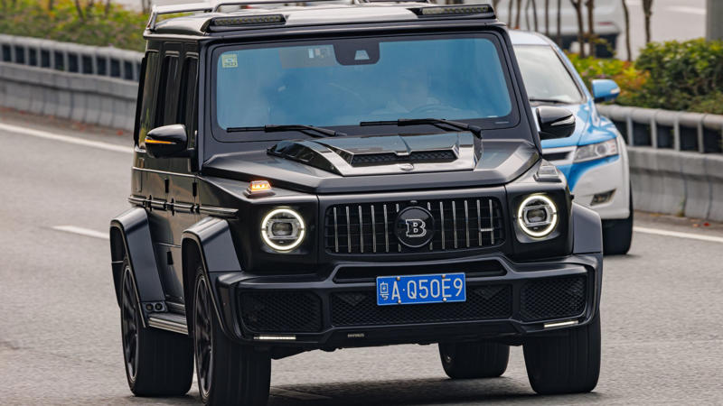 16. Mercedes-Benz G-Class 1. Hummer H2, 2. BMW X6, 3. Tesla Cybertruck, 4. Dodge Challenger Hellcat, 5. Toyota Prius, 6. Jeep Wrangler 4xe, 7. Smart Fortwo, 8. Cadillac Escalade, 9. Ford Mustang EcoBoost, 10. Nissan Juke, 11. Dodge Ram TRX, 12. Tesla Model X, 13. Toyota C-HR, 14. GMC Hummer EV, 15. Lincoln MKT, 16. Mercedes-Benz G-Class, 17. BMW 7 Series (2023 redesign), 18. Pontiac Aztek, 19. Chevrolet SSR, 20. Lamborghini Urus