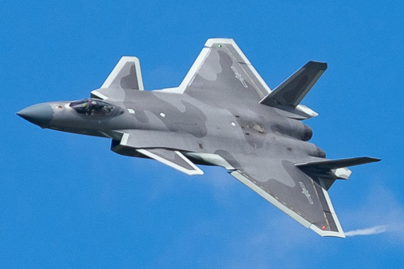10: Sukhoi Su-57 ‘Felon’, 9: Boeing X-32, 8: Chengdu J-20, 7: Lockheed F-117 Nighthawk, 6: Boeing Bird of Prey, 5: Northrop/McDonnell Douglas YF-23, 4: Lockheed Martin F-35 Lightning II, 5: Lockheed Martin F-35 Lightning II, 3: Lockheed Martin F-22 Raptor, 2: Northrop B-2 Spirit, 1: Northrop B-21 Raider