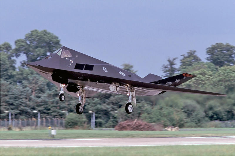 7: Lockheed F-117 Nighthawk 10: Sukhoi Su-57 ‘Felon’, 9: Boeing X-32, 8: Chengdu J-20, 7: Lockheed F-117 Nighthawk, 6: Boeing Bird of Prey, 5: Northrop/McDonnell Douglas YF-23, 4: Lockheed Martin F-35 Lightning II, 5: Lockheed Martin F-35 Lightning II, 3: Lockheed Martin F-22 Raptor, 2: Northrop B-2 Spirit, 1: Northrop B-21 Raider