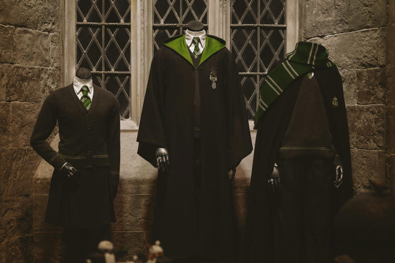Answer How well do you know Harry Potter?, Question 2, Question 3, Question 4, Question 5, Question 6, Question 7, Question 8, Question 9, Question 10, Question 11, Question 12, Question 13, Question 14, Question 15