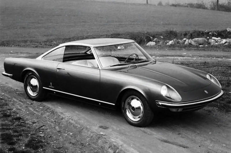 6. 1964 Fiat 2300 S Coupé Speciale V 1. 1954 Fiat Turbina, 2. 1957 Fiat 1200 Stanguellini Spider America, 3. 1962 Fiat 2300 S Cabriolet Ghia, 4. 1962 Fiat 2300 S Club, 5. 1964 Fiat 2300 S Coupé Speciale Lausanne, 6. 1964 Fiat 2300 S Coupé Speciale V, 7. 1965 Fiat 2300 S Coupé Speciale, 8. 1968 Fiat City Taxi, 9. 1969 Fiat 500 Zanzara Zagato, 10. 1969 Fiat Abarth 2000 Scorpione, 11. 1972 Fiat ESV 1500, 12. 1973 Fiat ESV 2000, 13. 1974 Fiat X1/23, 14. 1975 Fiat Visitors Bus, 15. 1976 Fiat 126 Cavaletta, 16. 1978 Fiat Ecos, 17. 1981 Fiat VSS, 18. 1993 Fiat Downton, 19. 1994 Fiat Lampo, 20. 1994 Fiat Punto Racer, 21. 1994 Fiat Spunto, 22. 1994 ItalDesign Fiat Firepoint, 23. 1996 Fiat Formula Legram, 24. 1996 Fiat Vuscia, 25. 1996 Fiat Zicster, 26. 1999 Fiat Ecobasic